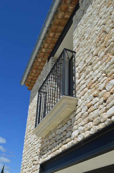 balcon en pierre